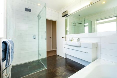 Photo of property in 8 Te Heipora Place, Havelock North, 4130