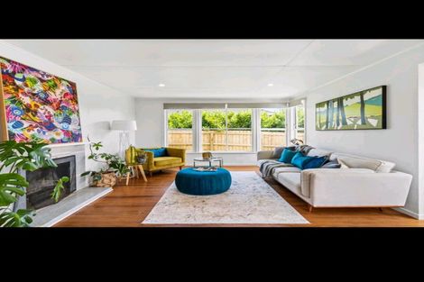 Photo of property in 24 Hayman Place, Beach Haven, Auckland, 0626