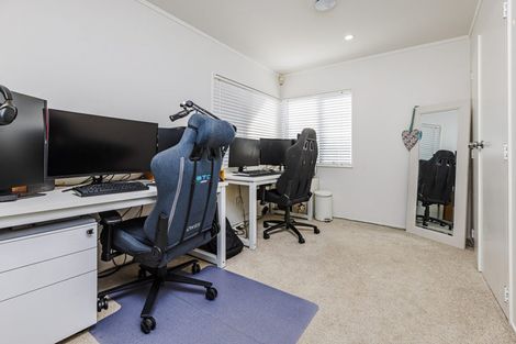 Photo of property in 2/172 Motatau Road, Papatoetoe, Auckland, 2025