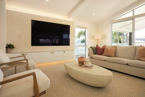 Photo of property in 70 Valley Road, Mount Maunganui, 3116