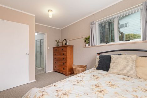 Photo of property in 6b Ranginui Road, Welcome Bay, Tauranga, 3112