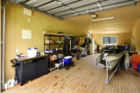 Photo of property in 10 Worlds End Road, Tennyson Inlet, 7195