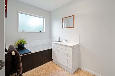 Photo of property in 10 Singleton Street, Waikari, 7420