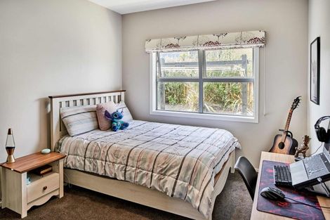 Photo of property in 25 Paparoa Crescent, Aotea, Porirua, 5024