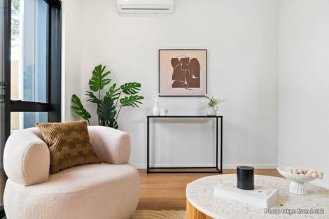 Photo of property in 2/58 Waipani Road, Te Atatu Peninsula, Auckland, 0610