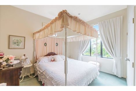 Photo of property in 3/12 Herons Way, Northcote, Auckland, 0627