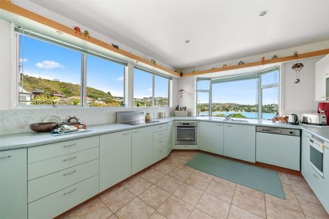 Photo of property in 10 Spinnaker Drive, Whitby, Porirua, 5024