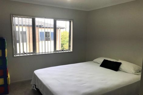 Photo of property in 77a Puhinui Road, Papatoetoe, Auckland, 2104