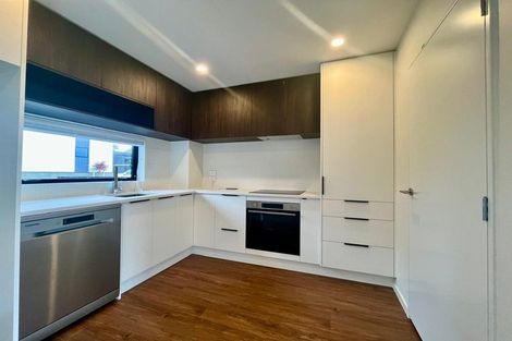 Photo of property in 1/79 Edmonton Road, Henderson, Auckland, 0612