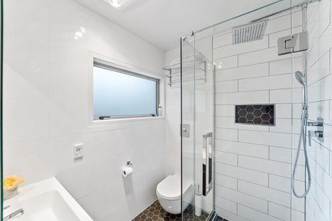 Photo of property in 46 Hinemoa Street, Birkenhead, Auckland, 0626