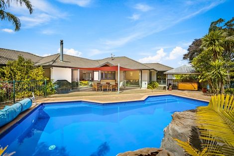 Photo of property in 34 Oakford Park Crescent, Greenhithe, Auckland, 0632