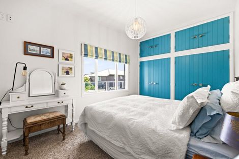 Photo of property in 24 Simla Avenue, Havelock North, 4130