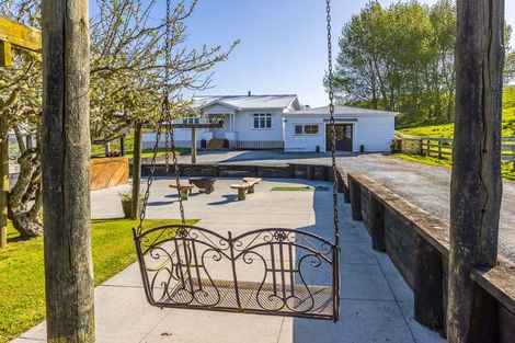 Photo of property in 27 Church Hill Road, Port Albert, Wellsford, 0973