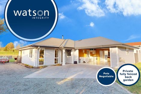 Photo of property in 82 Willoughby Street, Halcombe, 4779