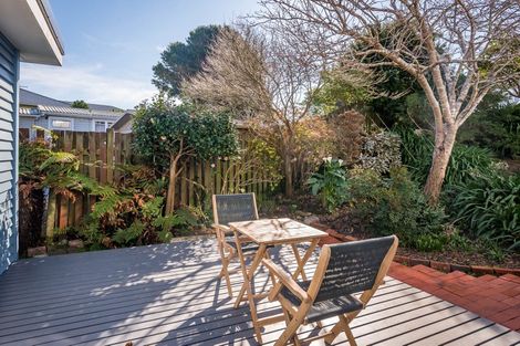 Photo of property in 73 Golf Road, Paraparaumu Beach, Paraparaumu, 5032