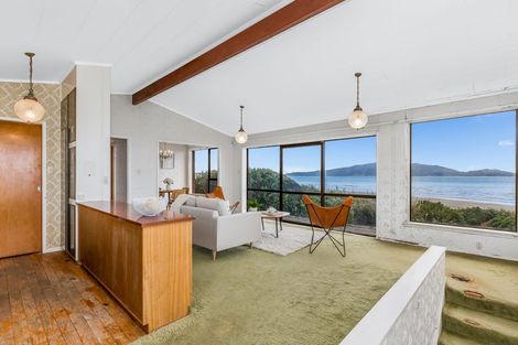 Photo of property in 71 Field Way, Waikanae Beach, Waikanae, 5036