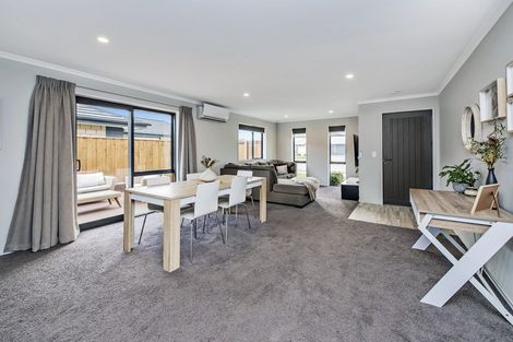 Photo of property in 8 Northmoor Boulevard, Rolleston, 7615