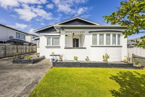 Photo of property in 19 Omagh Avenue, Papatoetoe, Auckland, 2025