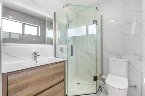 Photo of property in 53d Mcleod Road, Te Atatu South, Auckland, 0610