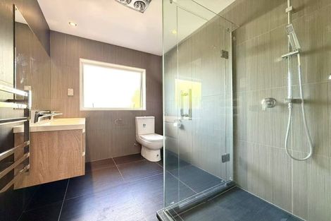 Photo of property in 240 Sturges Road, Henderson, Auckland, 0612