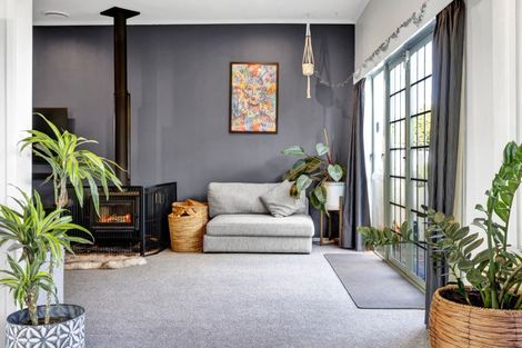 Photo of property in 17 Konini Street, Inglewood, 4330