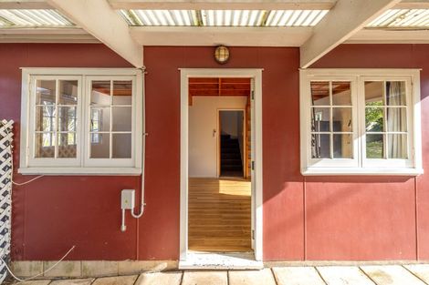Photo of property in 13 Totara Road, Onetangi, Waiheke Island, 1081