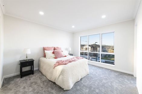Photo of property in 61 Tir Conaill Avenue, Flat Bush, Auckland, 2019