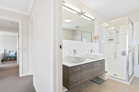 Photo of property in 26 Kensington Drive, Orewa, 0931