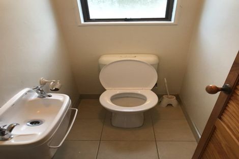 Photo of property in 1/3 Lewis Street, Blockhouse Bay, Auckland, 0600