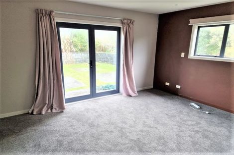 Photo of property in 6 Gifford Grove, Churton Park, Wellington, 6037