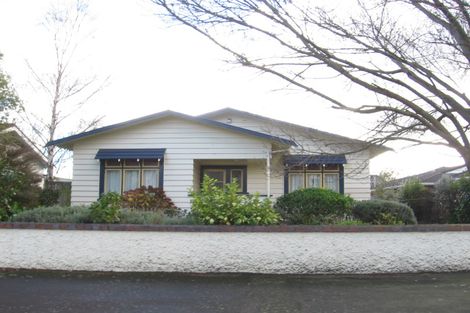Photo of property in 69 Stanley Avenue, Palmerston North, 4414