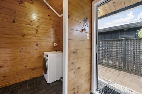 Photo of property in 125 Kenrigg Road West, Kinloch, Taupo, 3377