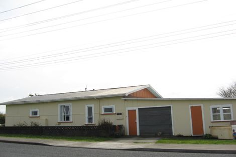 Photo of property in 19 James Street, Inglewood, 4330