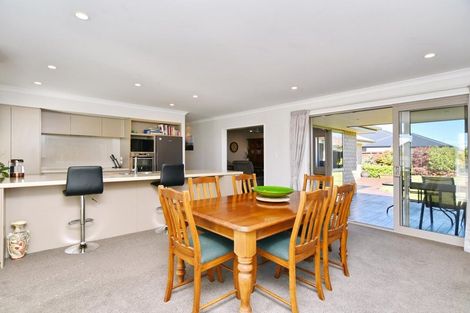 Photo of property in 7 Walnut Way, Rangiora, 7400