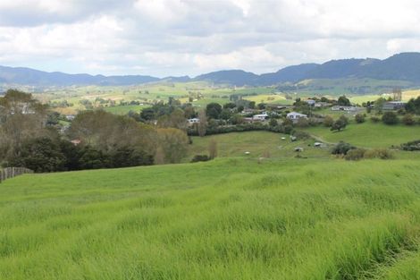 Photo of property in 16 Matai Drive, Maungaturoto, 0520