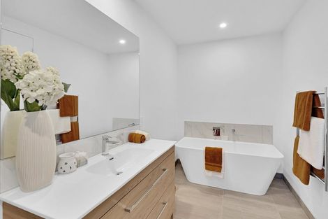 Photo of property in 49 Forfar Street, St Albans, Christchurch, 8014