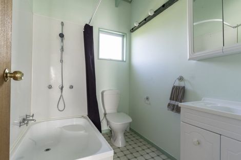 Photo of property in 10 Station Road, Kawakawa, 0210