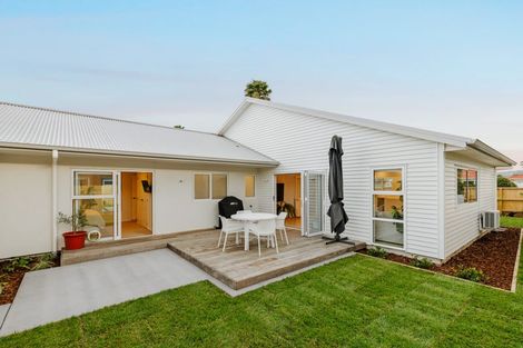 Photo of property in 85 Gravatt Road, Papamoa Beach, Papamoa, 3118