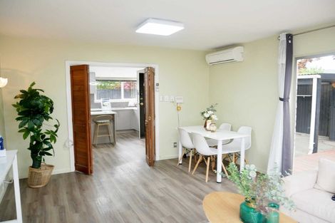 Photo of property in 2/30a Nortons Road, Avonhead, Christchurch, 8042