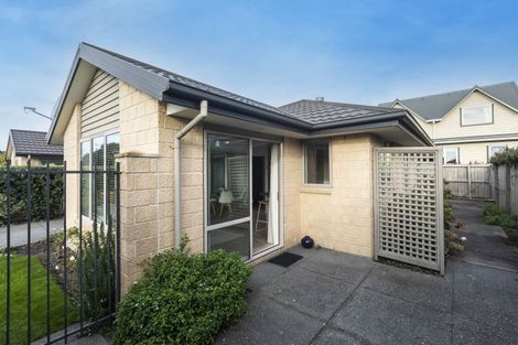 Photo of property in 2 Newall Avenue, Bryndwr, Christchurch, 8052