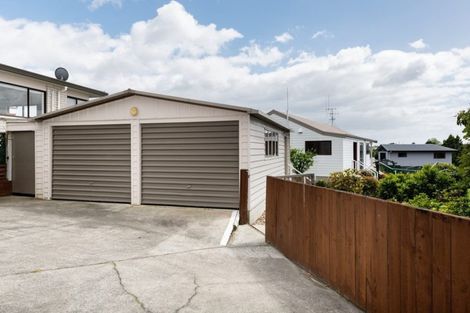 Photo of property in 4 Te Arawa Place, Welcome Bay, Tauranga, 3112