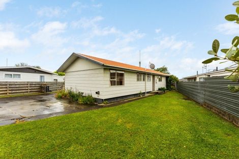 Photo of property in 10 Meadowbrook Drive, Cloverlea, Palmerston North, 4412