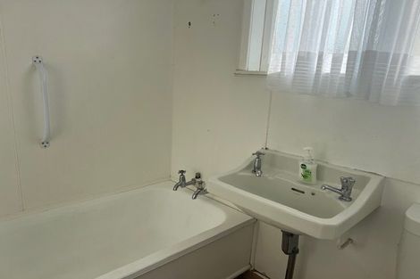 Photo of property in 388-390 George Street, Stokes Valley, Lower Hutt, 5019