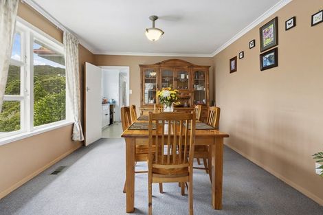 Photo of property in 25 Collier Avenue, Karori, Wellington, 6012