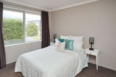 Photo of property in 16 Tommy Street, Pegasus, 7612