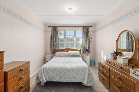 Photo of property in 130 Bedford Street, Cannons Creek, Porirua, 5024