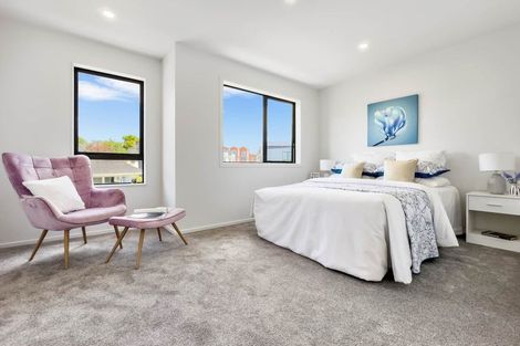 Photo of property in 1/14 Ribblesdale Road, Henderson, Auckland, 0612