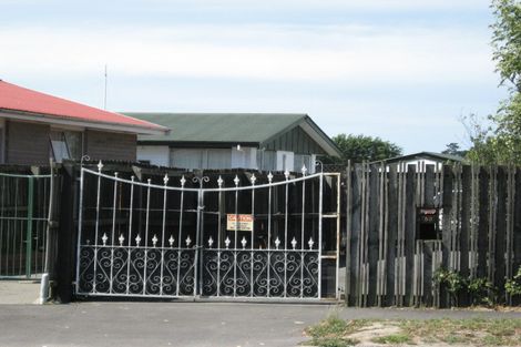 Photo of property in 53 Ruru Road, Bromley, Christchurch, 8062