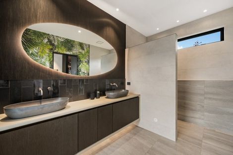 Photo of property in 9 Little Alpha Loop, Wanaka, 9305