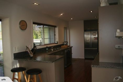 Photo of property in 17 Centaurus Road, Cashmere, Christchurch, 8022